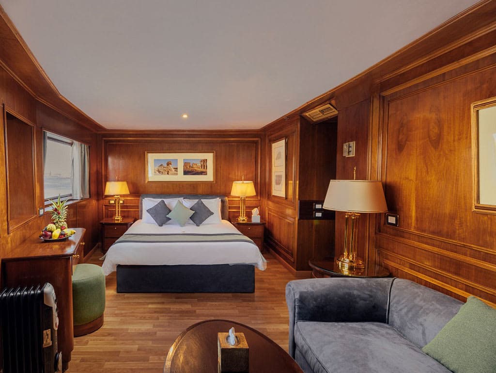 tour Gallery tour Gallery