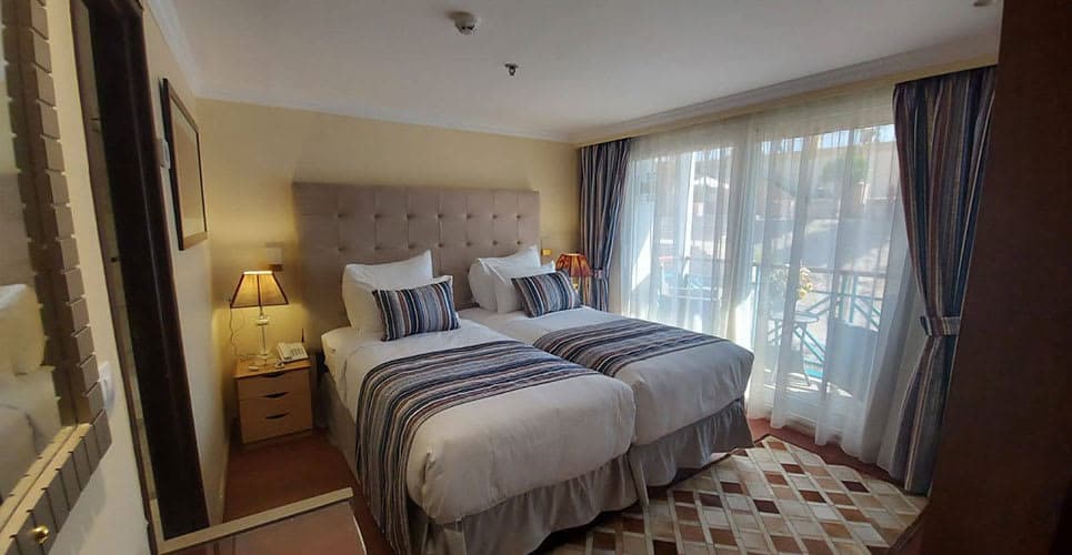 tour Gallery tour Gallery