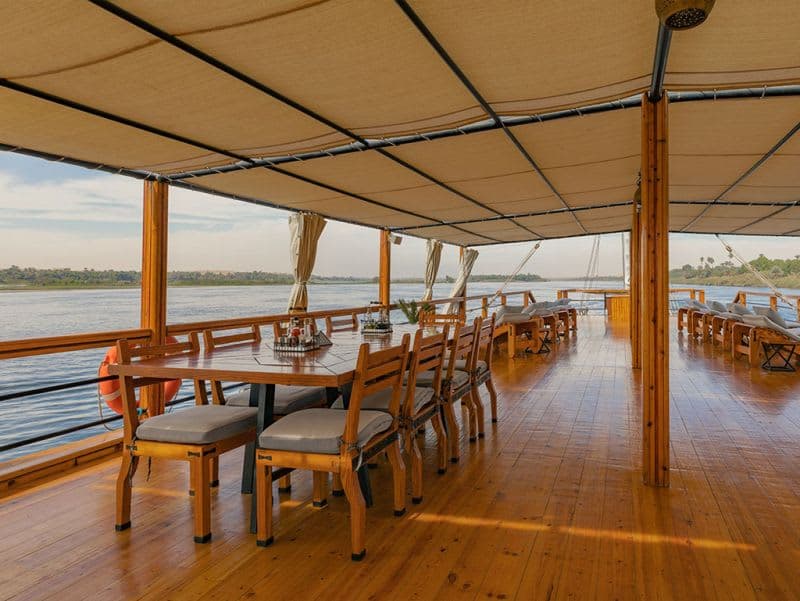 tour Gallery tour Gallery