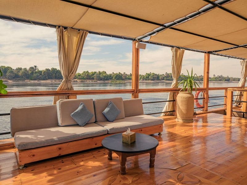 tour Gallery tour Gallery