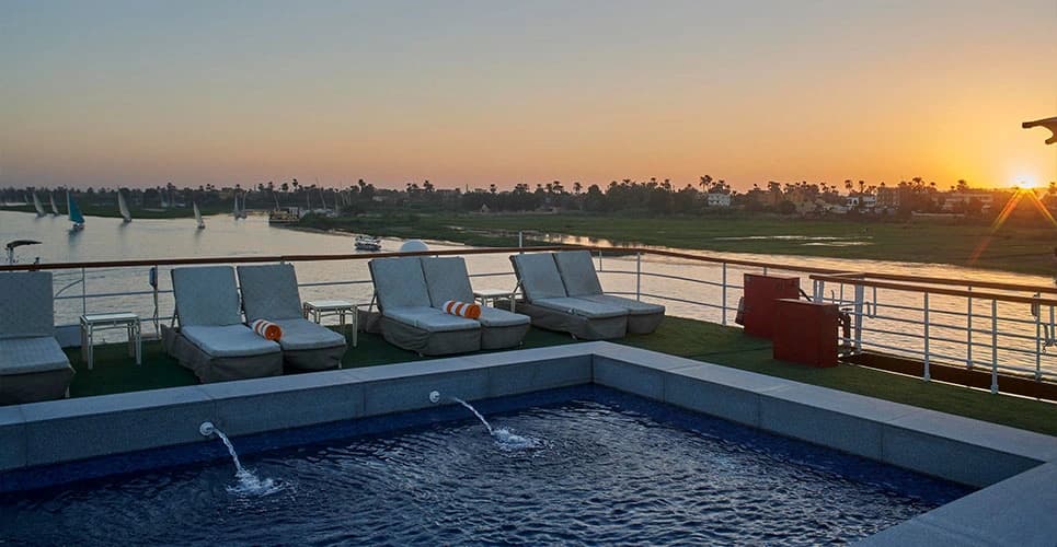 tour Gallery tour Gallery