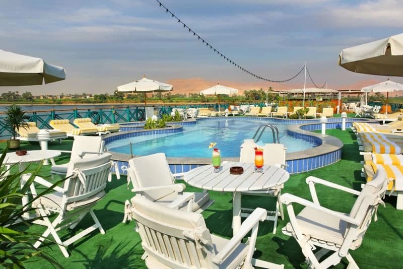 tour Gallery tour Gallery