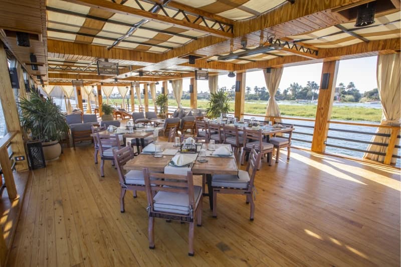 tour Gallery tour Gallery