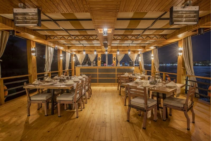 tour Gallery tour Gallery