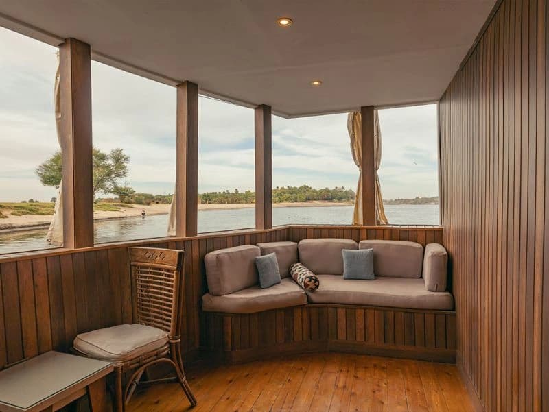 tour Gallery tour Gallery