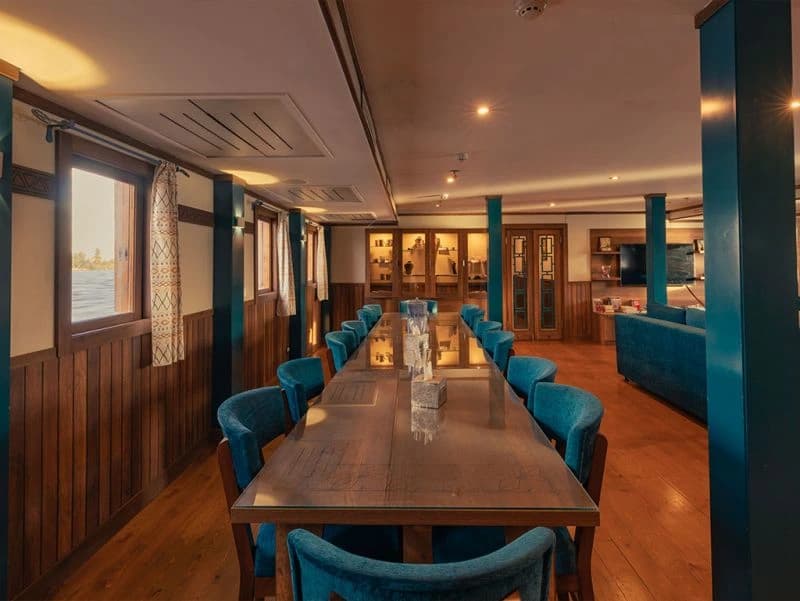 tour Gallery tour Gallery