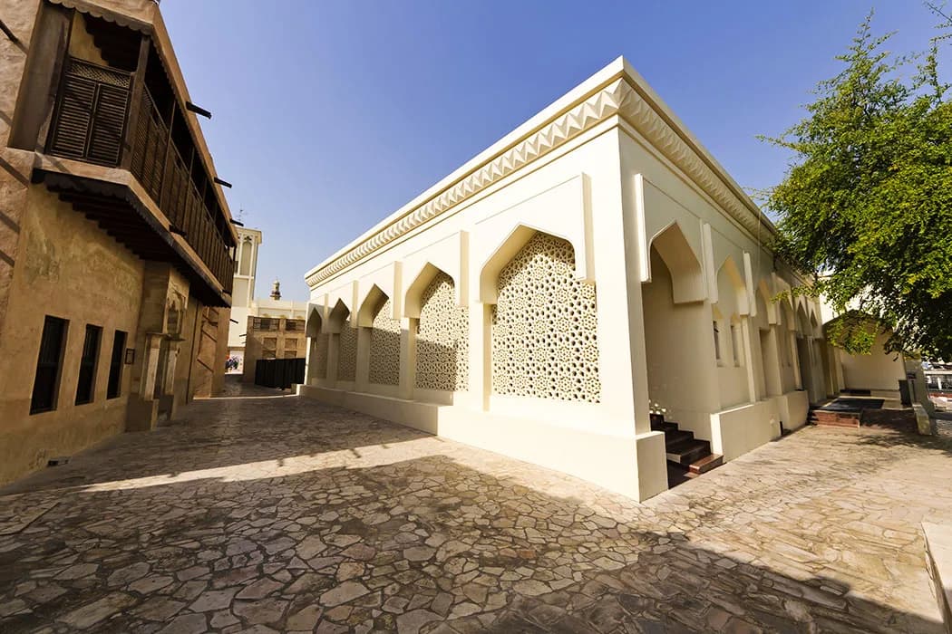 tour Gallery tour Gallery