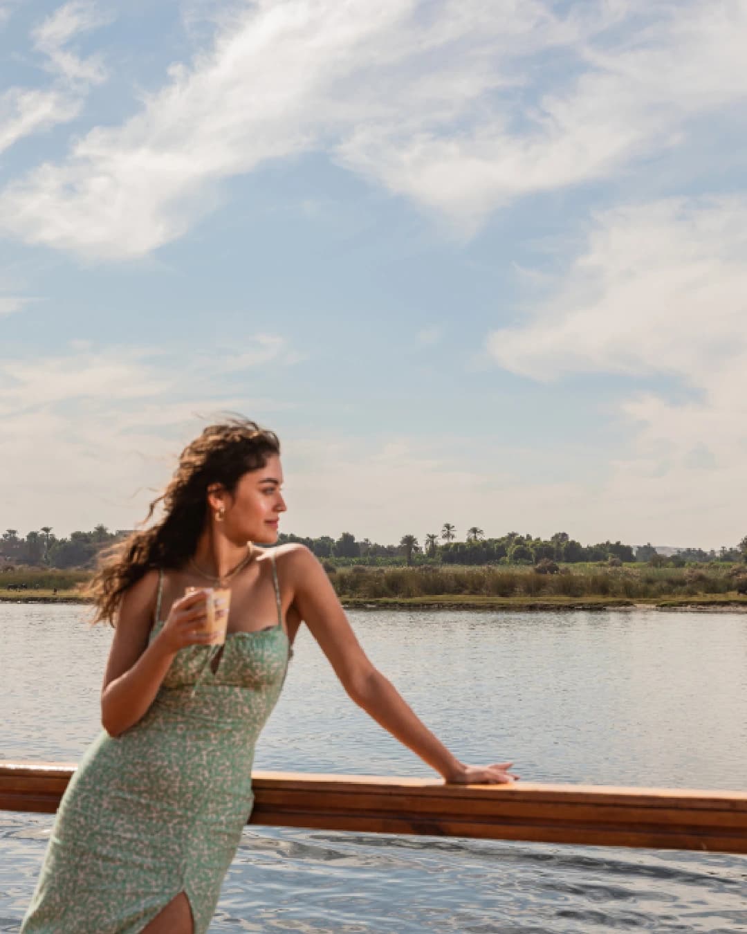 Ashranda Nuun y Nuut Dahabiyas Ashranda Nuun y Nuut Dahabiyas en Navidad